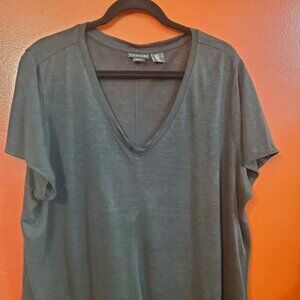 100% Linen V-neck Top